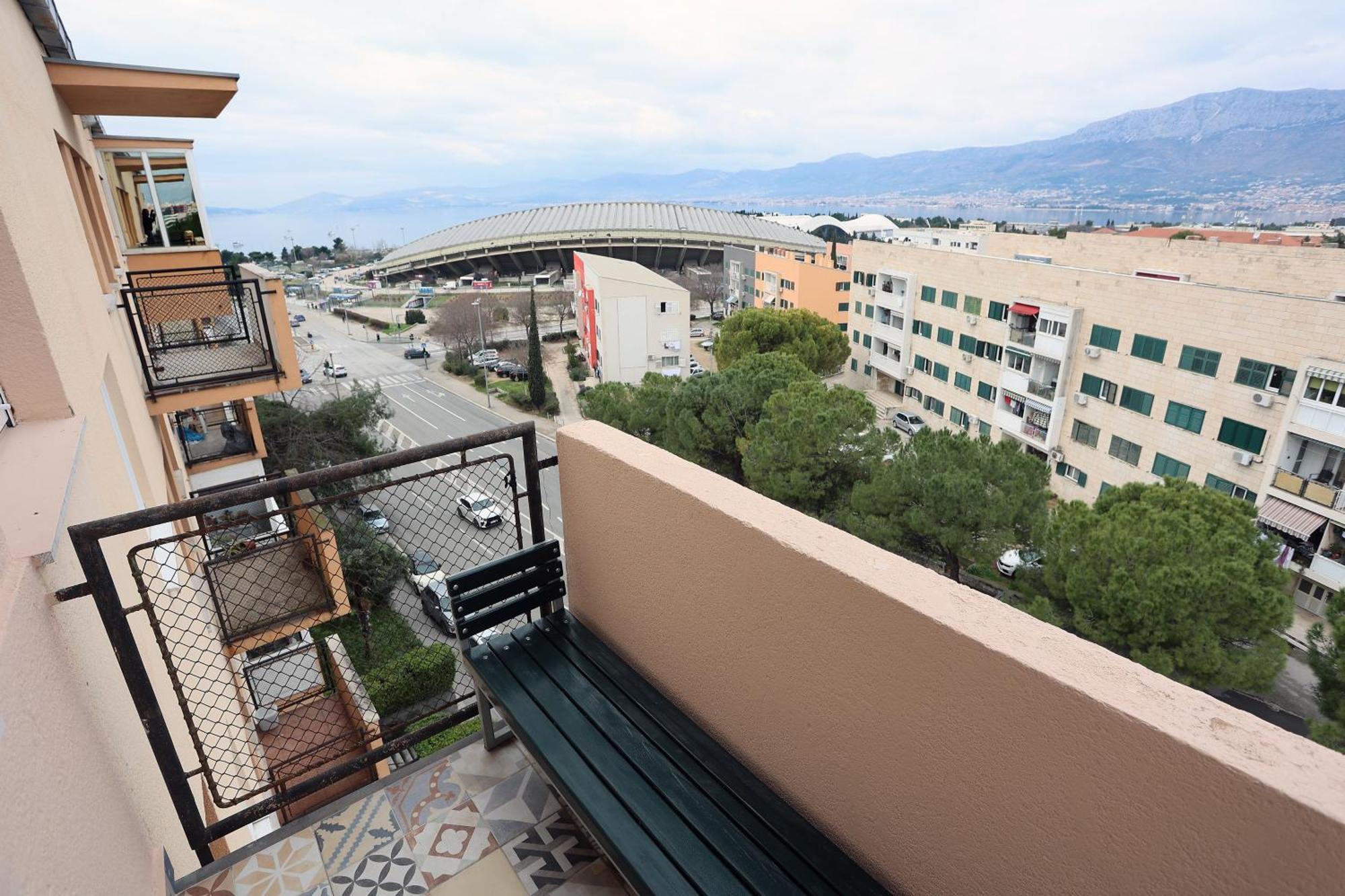 Sunsetview With Balcony Apartment *